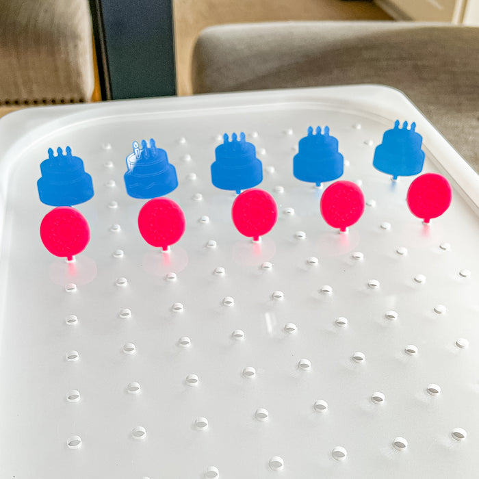 Acrylic Pegs for Standard Acrylic Peg Board™