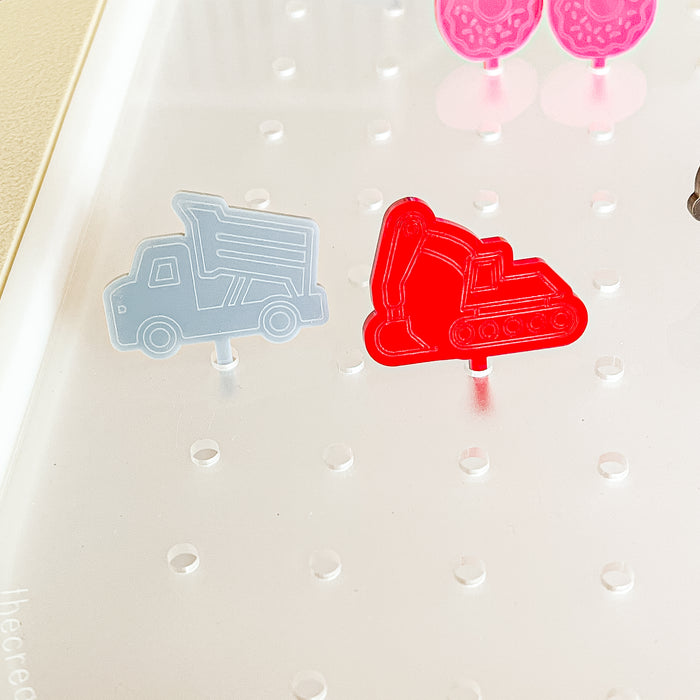 Acrylic Pegs for Standard Acrylic Peg Board™