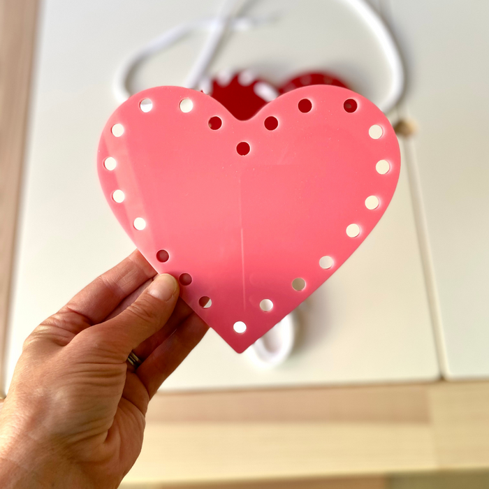 Lacing Hearts (2 ct)