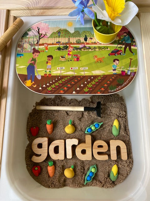Spring Gardening & Pets  (Bundle: Board, Accessories & Digital Printables)