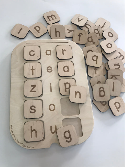 Lowercase Spelling Board™ + 42 letter tiles