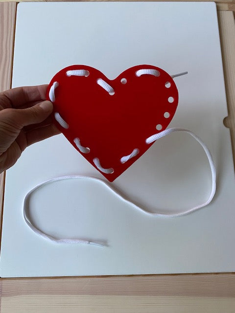 Lacing Hearts (2 ct)