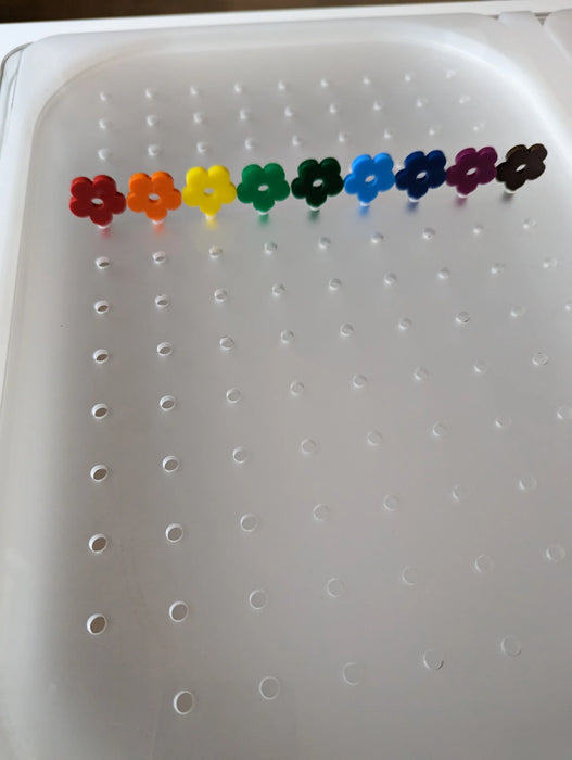 Acrylic Pegs for Standard Acrylic Peg Board™